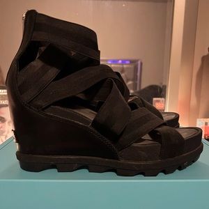 Sorel Joanie Strappy Wedge Heel Size 9 1/2